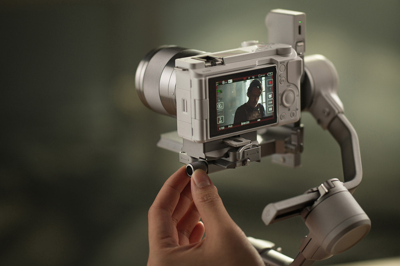 RS 4 Mini Gimbal Moves: Cinematic Shots Tailored for Lightweight Filmmaking