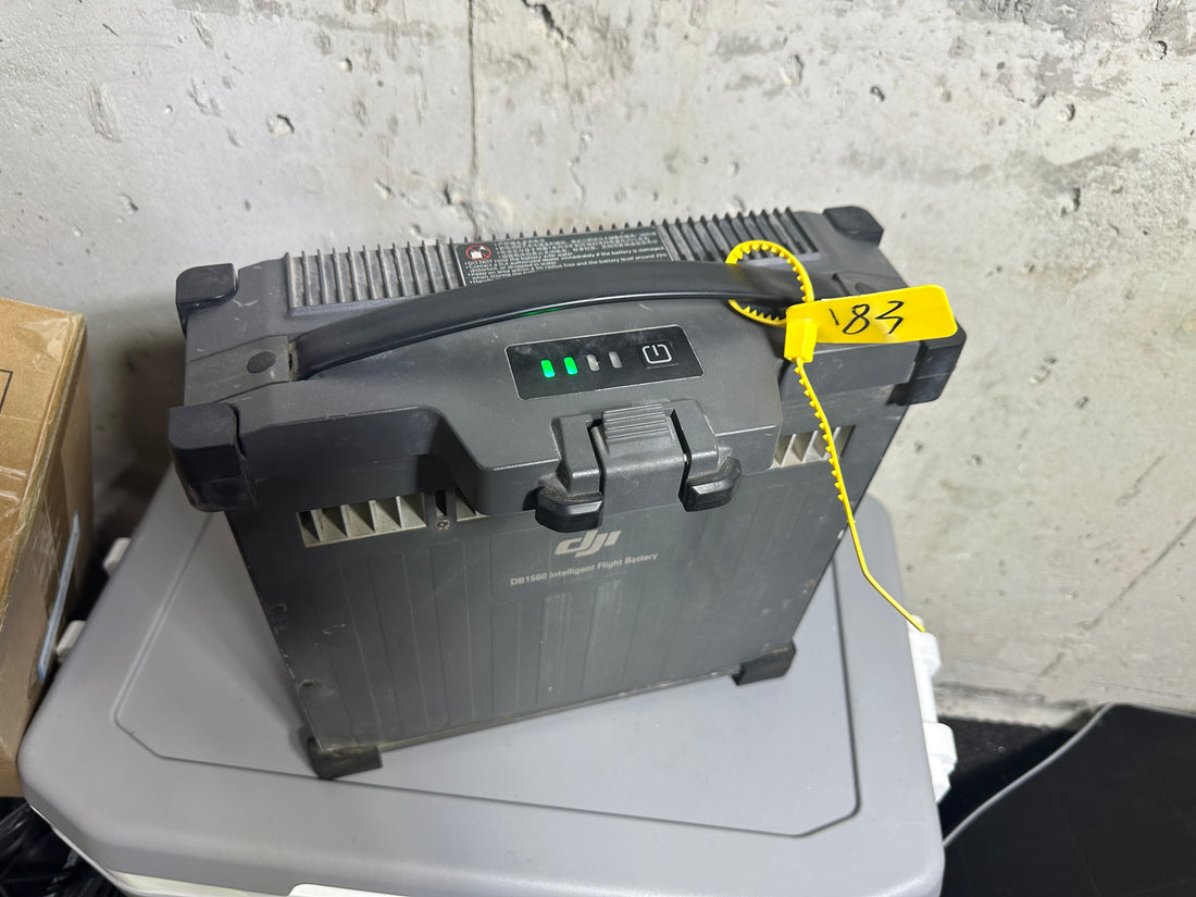 DB1560 Battery (Pre-owned)